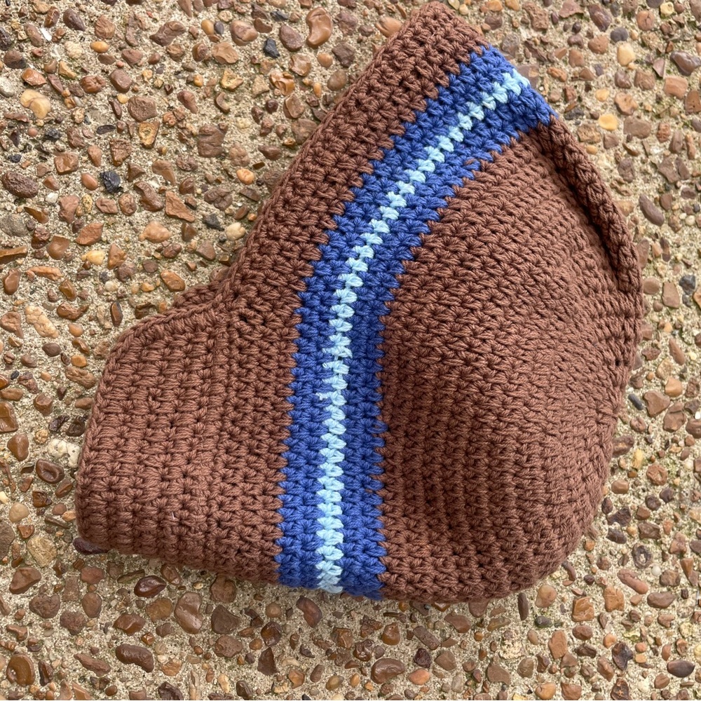 Kids hat - brown & blue. Age 1-2